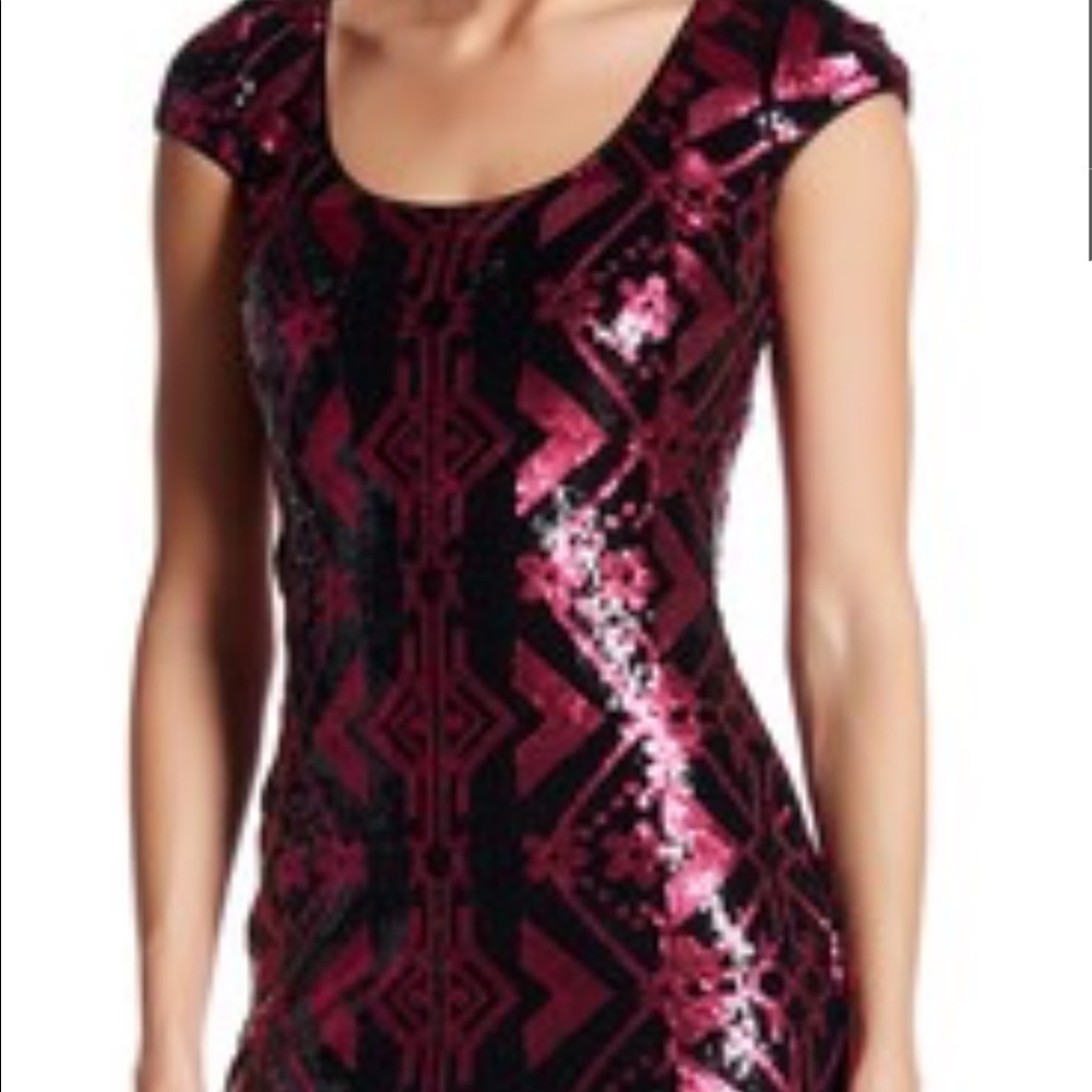 Dress the Population Gabriella Cutout Sequined - Picture 4 of 7